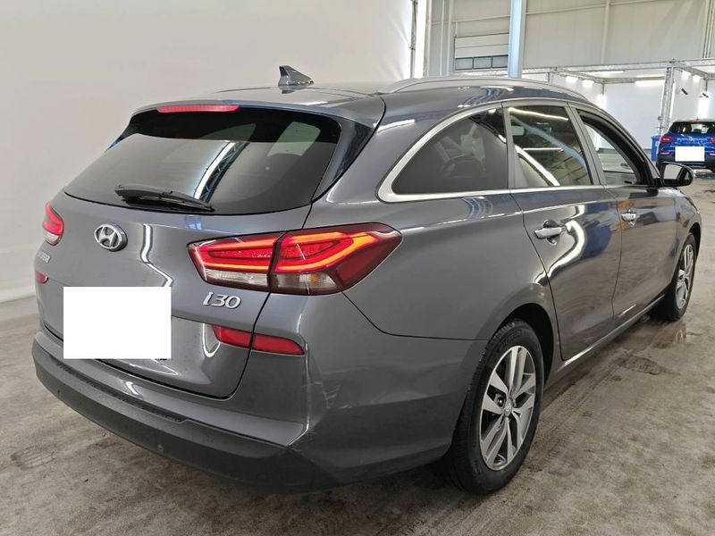 Hyundai i30 1.4 TGDI Premium — zdjęcie 3