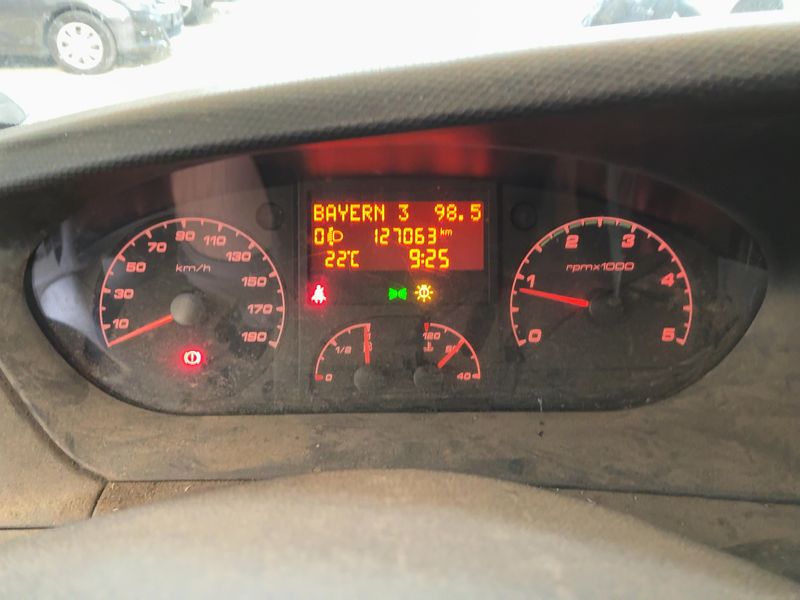 Iveco Daily 2.3 Diesel Doppelkabine 35 C Radstand 3750 — zdjęcie 13