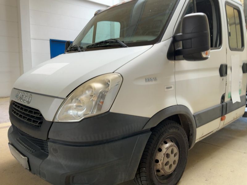 Iveco Daily 2.3 Diesel Doppelkabine 35 C Radstand 3750 — zdjęcie 2