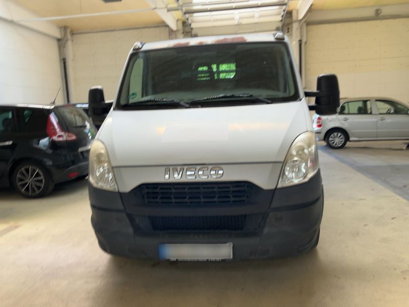Iveco Daily 2.3 Diesel Doppelkabine 35 C Radstand 3750 — zdjęcie 9