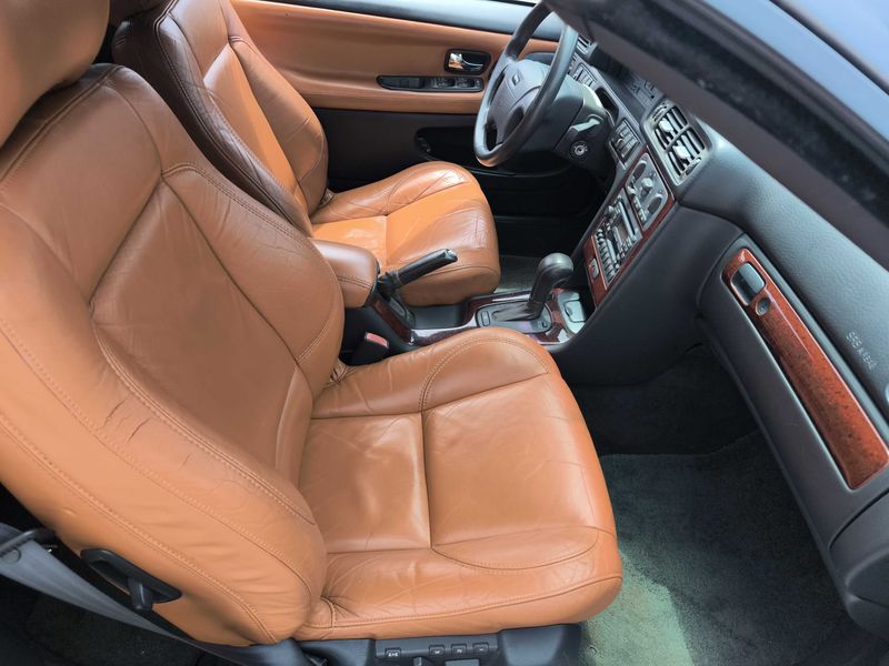 Volvo C70 2.4 T — zdjęcie 10