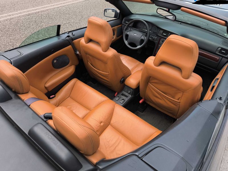 Volvo C70 2.4 T — zdjęcie 17