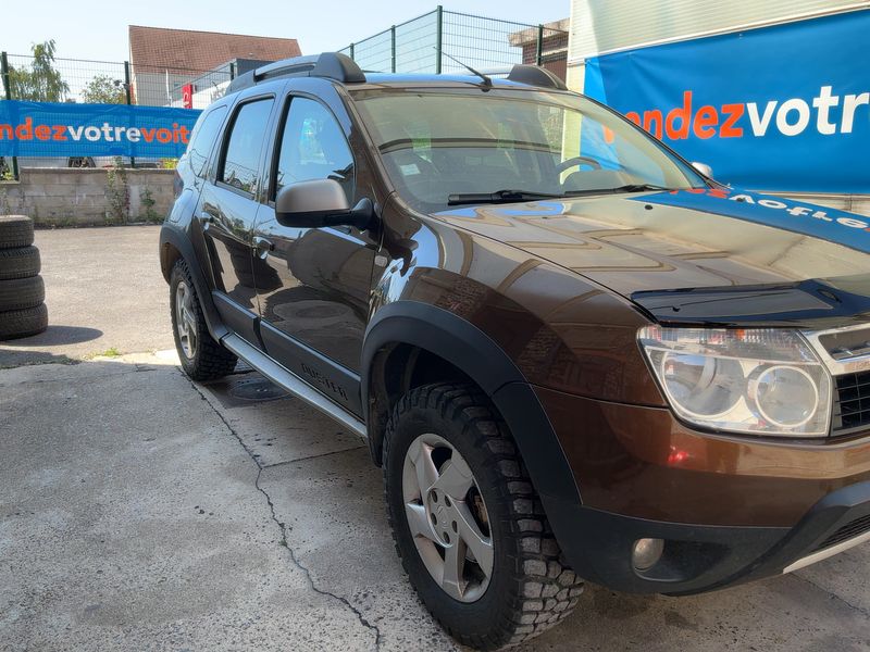 Dacia Duster 1.5 dCi Laureate 4x2 — zdjęcie 8