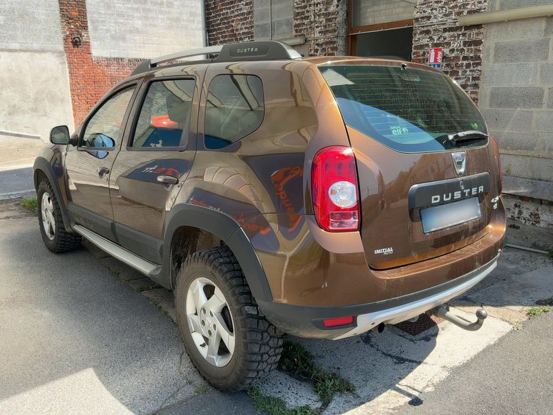 Dacia Duster 1.5 dCi Laureate 4x2 — zdjęcie 3