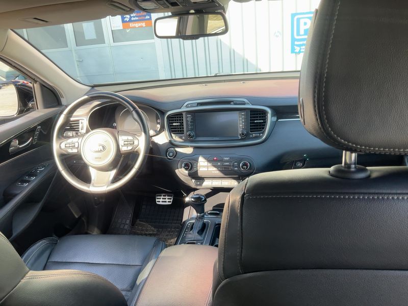 Kia Sorento 2.2 CRDi Platinum Edition 4WD 2015 – снимка 18