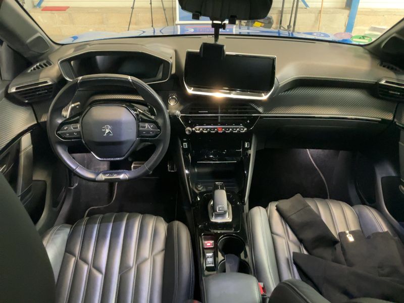 Peugeot 208 1.2 PureTech GT Line 2021 – снимка 17