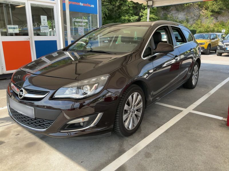 Opel Astra 1.7 CDTI Excellence 2013 – снимка 1