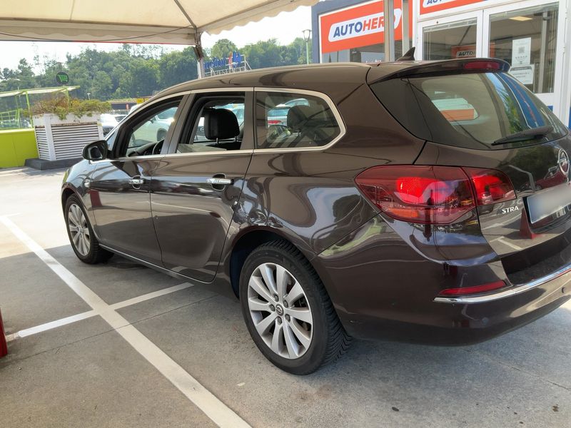 Opel Astra 1.7 CDTI Excellence 2013 – снимка 6