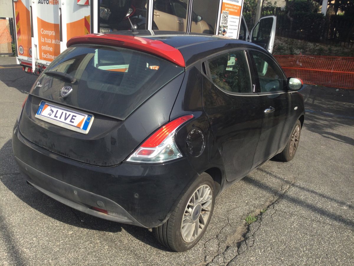 Lancia Ypsilon 0.9 TwinAir Gold