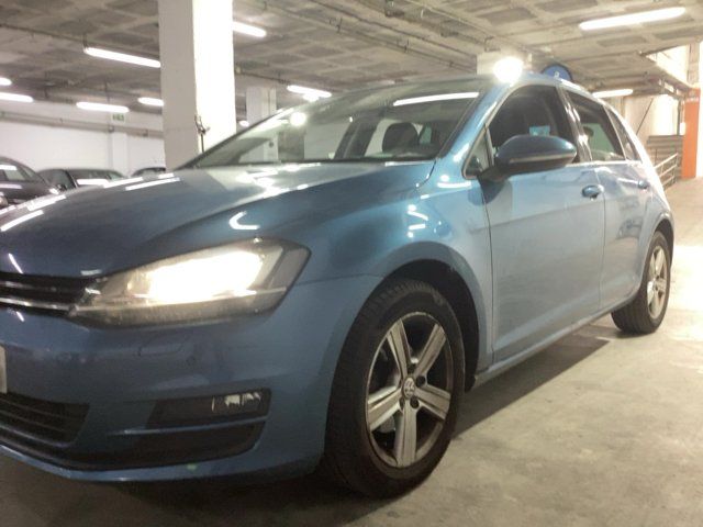 Volkswagen Golf VII 1.6 TDI Advance BlueMotion Tech 2015 – снимка 2