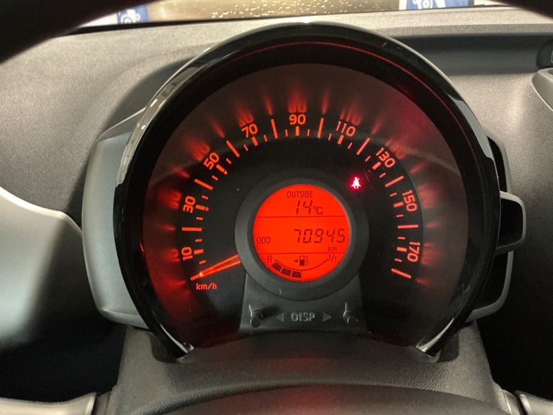 Peugeot 108 1.0 VTi Active — zdjęcie 13