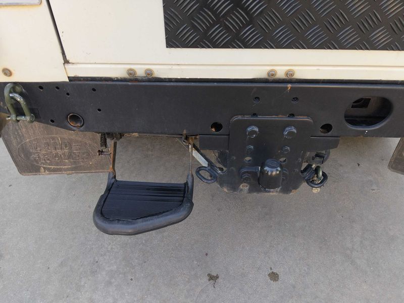 Land Rover Defender 2.4 Td4 90 SE Station Wagon — zdjęcie 19