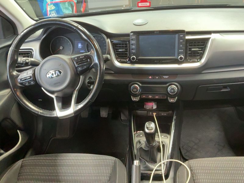 Kia Stonic 1.4 Vision — zdjęcie 12
