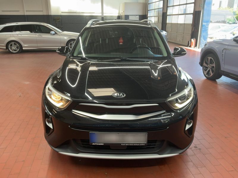 Kia Stonic 1.4 Vision — zdjęcie 9