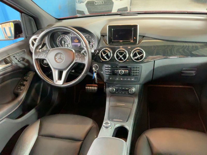 Mercedes-Benz B-Klasse B 200 — zdjęcie 12