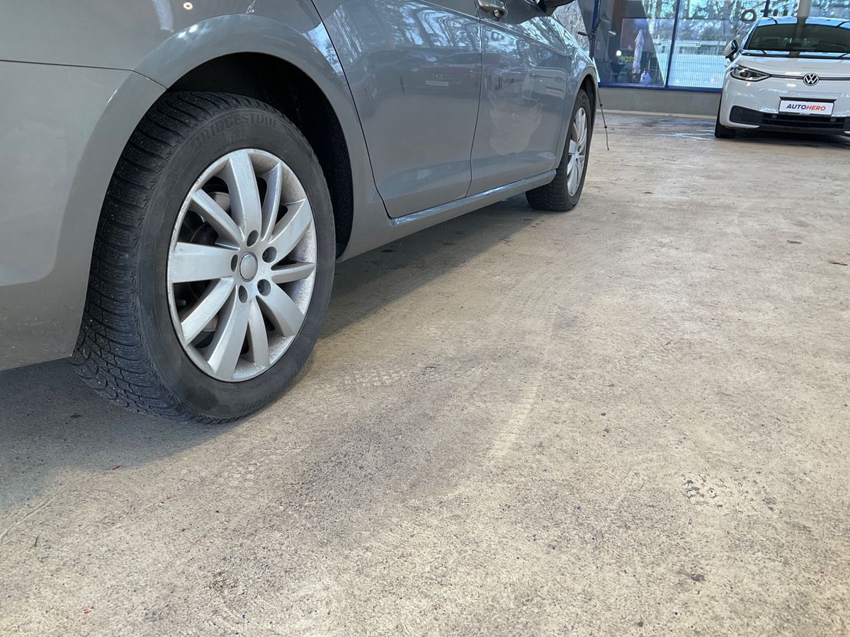 Volkswagen Golf 2015 — photo 26