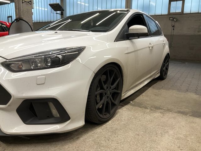 Ford Focus 2.3 EcoBoost RS