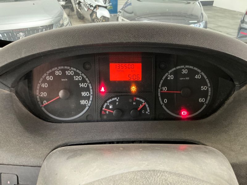 Peugeot Boxer 2.2 HDi — zdjęcie 13