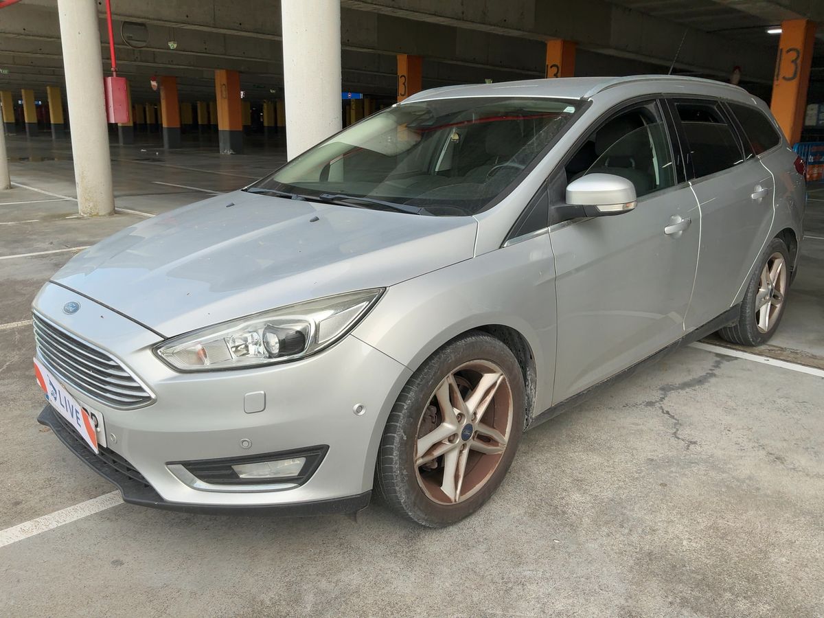 Ford Focus 2015 — photo 1