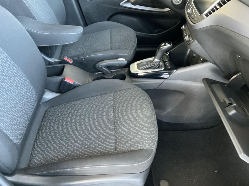 Opel Crossland X 1.2 Turbo Edition — zdjęcie 11