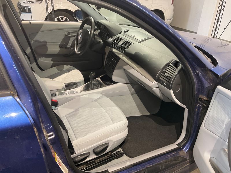 BMW 1er 118i 2009 – снимка 3