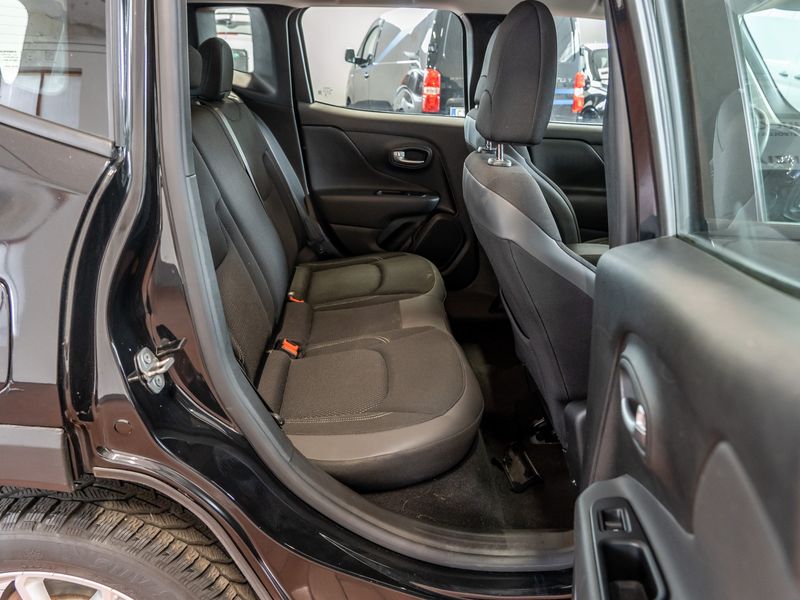 Jeep Renegade 1.6 M-Jet Limited FWD — zdjęcie 12
