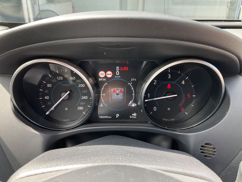 Jaguar F-Pace 20d Pure AWD 2017 – снимка 18