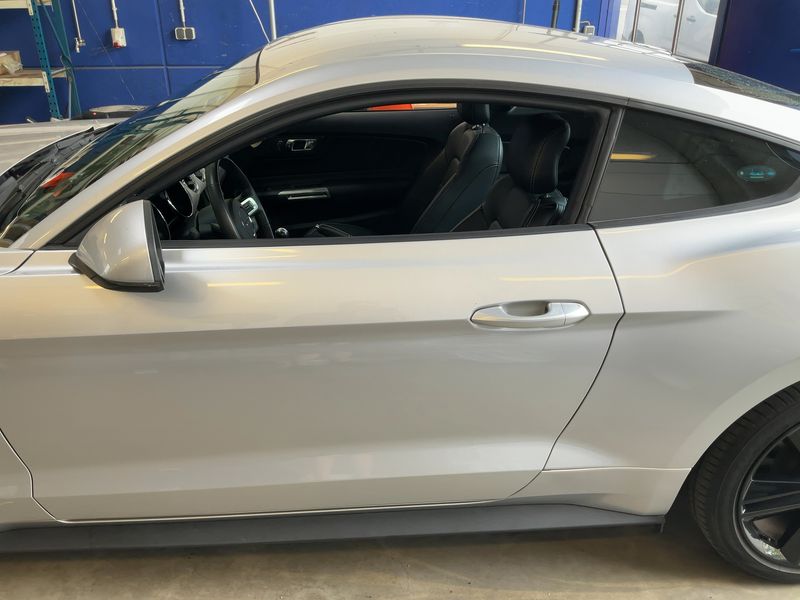 Ford Mustang 2.3 EcoBoost Basis — zdjęcie 4
