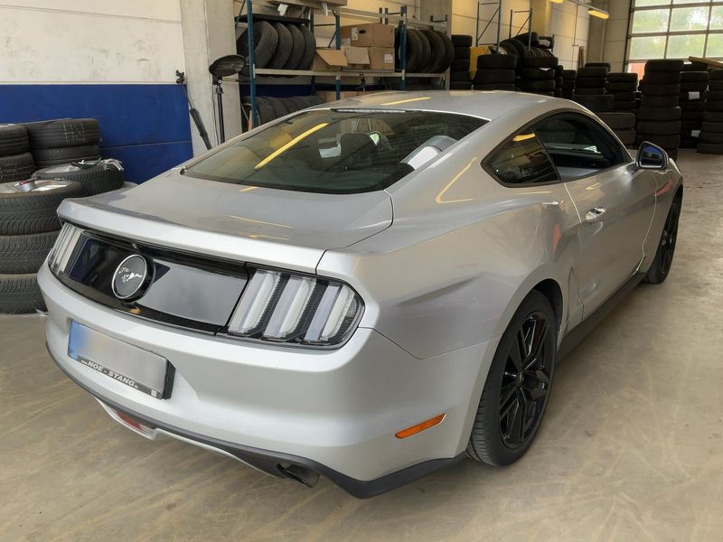 Ford Mustang 2.3 EcoBoost Basis — zdjęcie 6