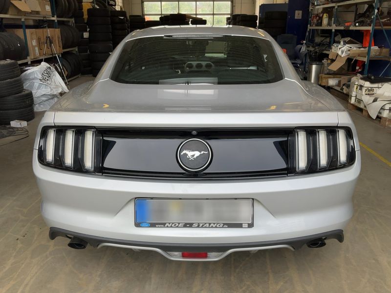 Ford Mustang 2.3 EcoBoost Basis — zdjęcie 5