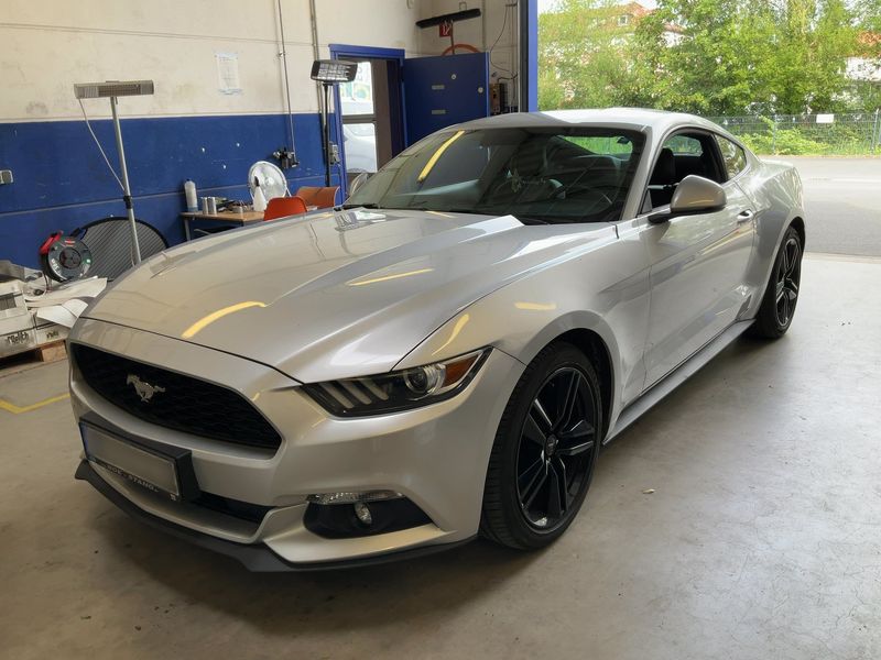 Ford Mustang 2.3 EcoBoost Basis