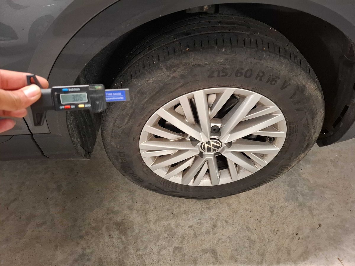 Volkswagen T-Roc 2023 — photo 40