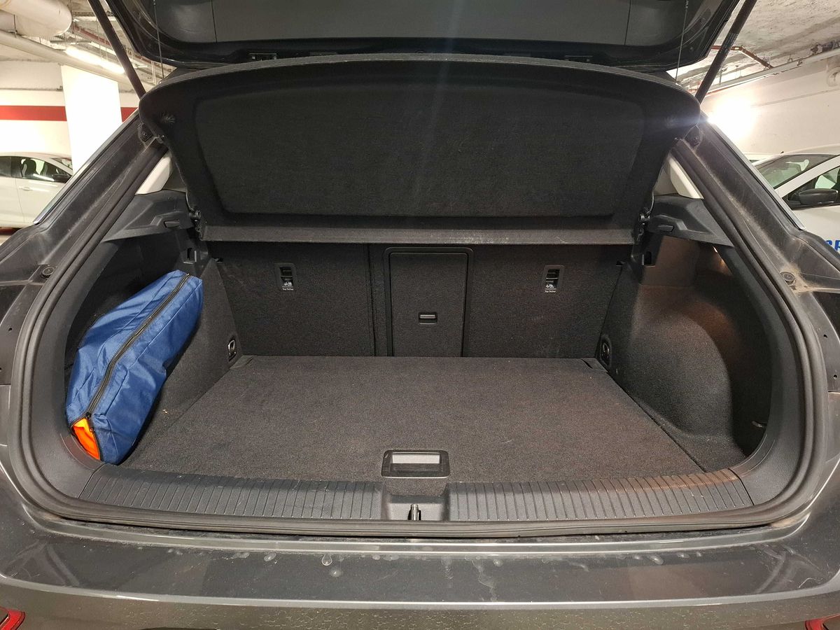 Volkswagen T-Roc 2023 — photo 10