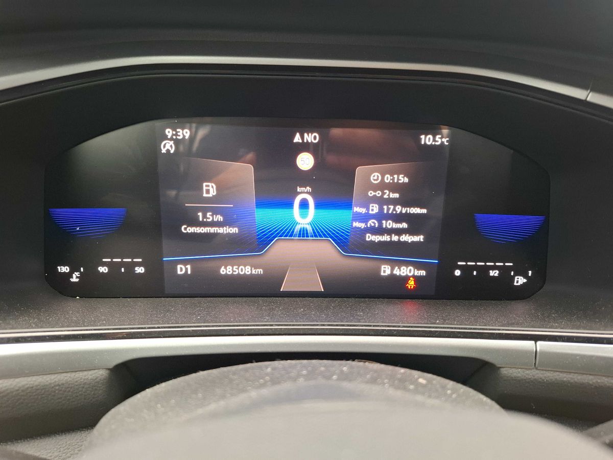 Volkswagen T-Roc 2023 — photo 13