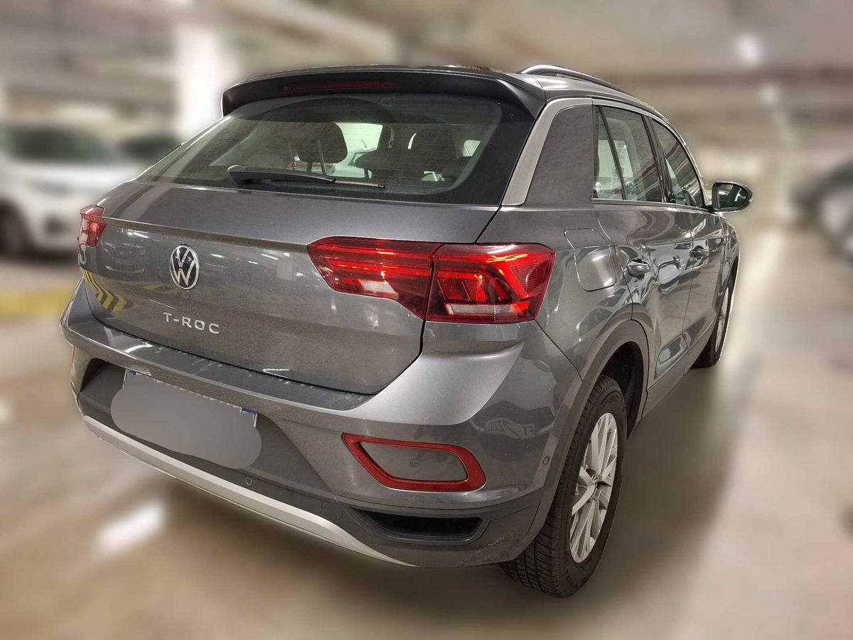 Volkswagen T-Roc 2023 — photo 6