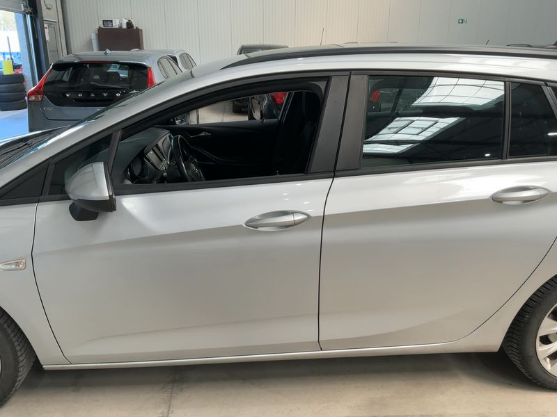 Opel Astra 1.4 SIDI Turbo Edition Start/Stop 2016 – снимка 4