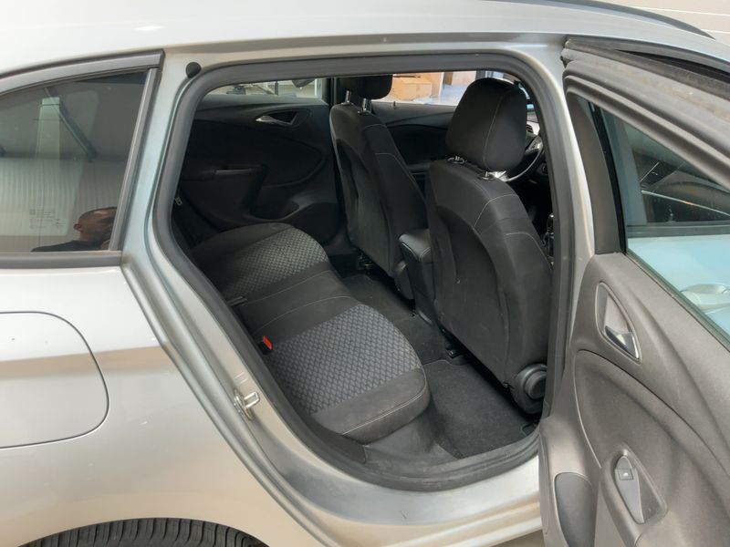 Opel Astra 1.4 SIDI Turbo Edition Start/Stop 2016 – снимка 19