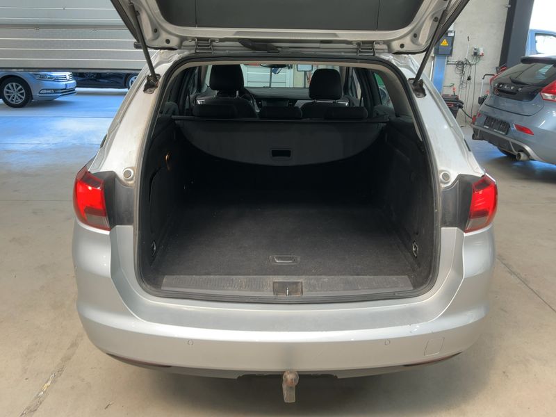 Opel Astra 1.4 SIDI Turbo Edition Start/Stop 2016 – снимка 15