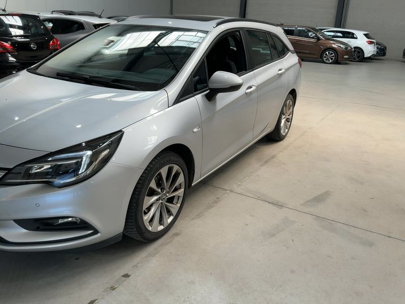 Opel Astra 1.4 SIDI Turbo Edition Start/Stop 2016 – снимка 2
