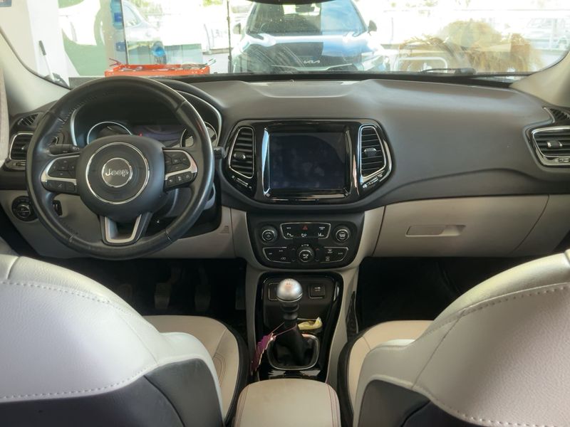 Jeep Compass 1.6 M-Jet Limited FWD — zdjęcie 12
