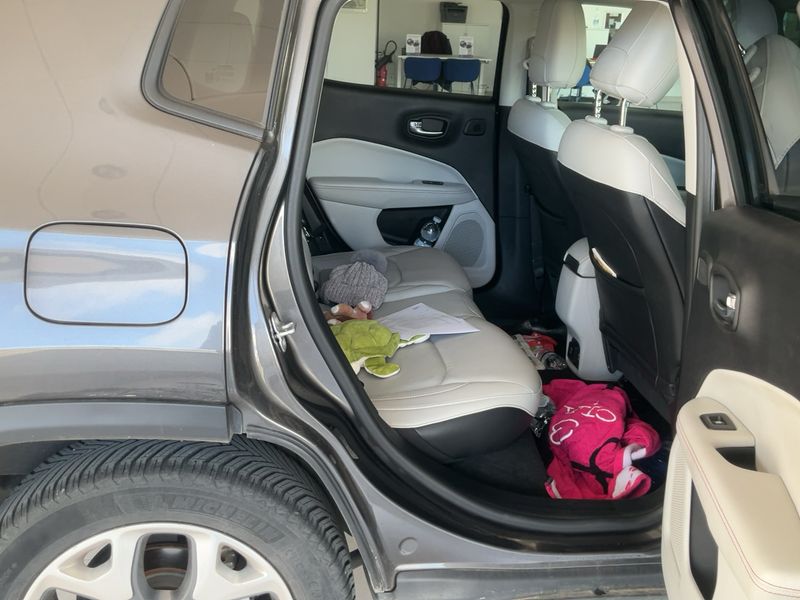 Jeep Compass 1.6 M-Jet Limited FWD — zdjęcie 14