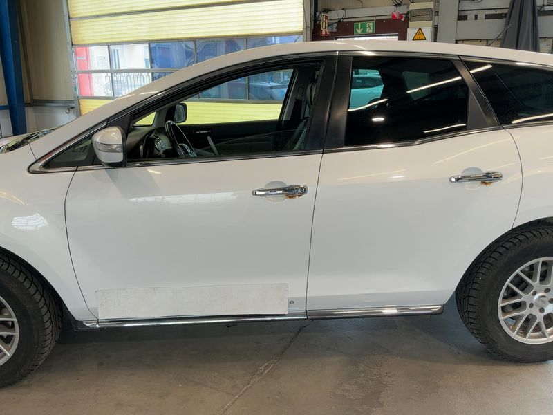 Mazda CX-7 2.2 Turbodiesel Exclusive-Line — zdjęcie 4