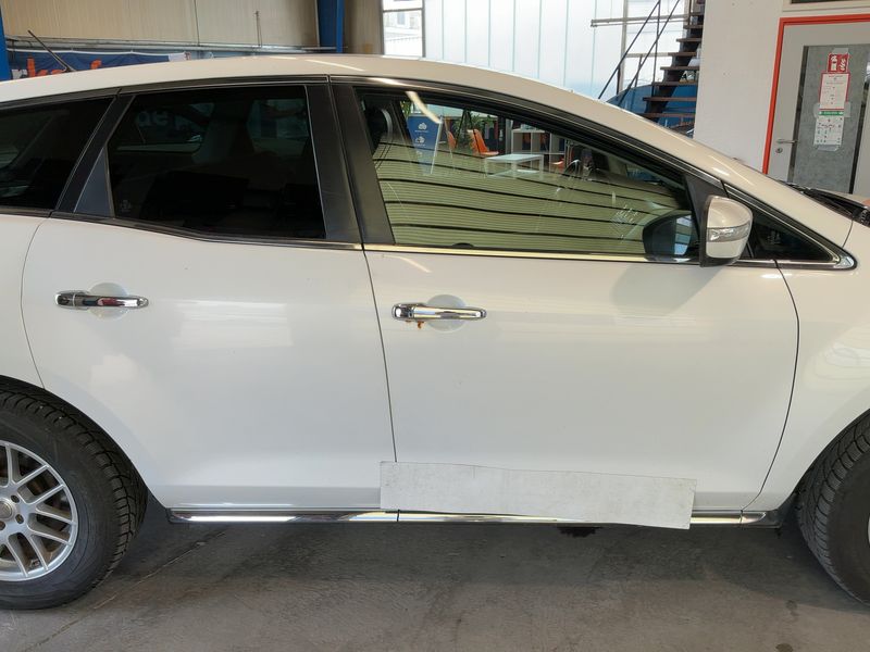 Mazda CX-7 2.2 Turbodiesel Exclusive-Line — zdjęcie 7