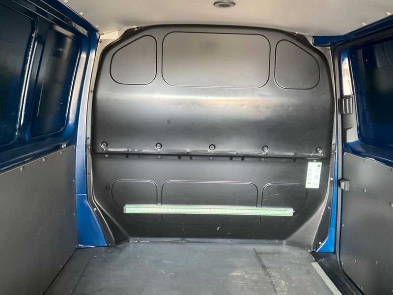Volkswagen T6 Transporter 2.0 TDI Kasten EcoProfi FWD 2021 – снимка 34