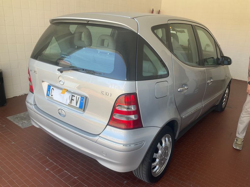 Mercedes-Benz A-Klasse A 170 CDI Elegance — zdjęcie 2