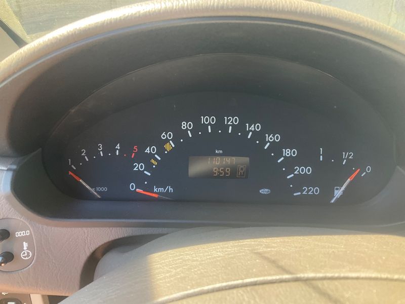 Mercedes-Benz A-Klasse A 170 CDI Elegance — zdjęcie 4