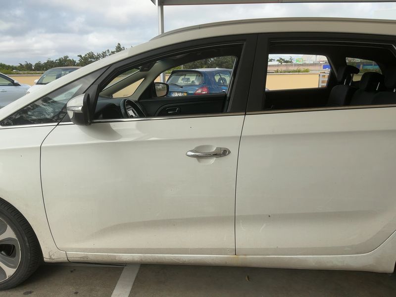 Kia Carens 1.7 CRDi Edition 7 — zdjęcie 4