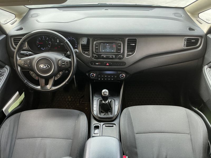 Kia Carens 1.7 CRDi Edition 7 — zdjęcie 12