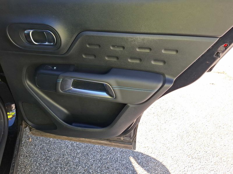 Citroen C5 Aircross 1.2 PureTech Shine 2023 – снимка 38