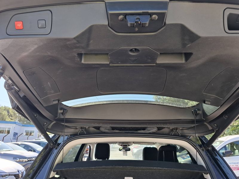 Citroen C5 Aircross 1.2 PureTech Shine 2023 – снимка 36